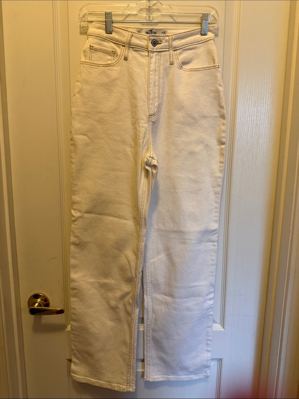 Hollister Cream High-Rise Straight Jeans 1S W25 L29